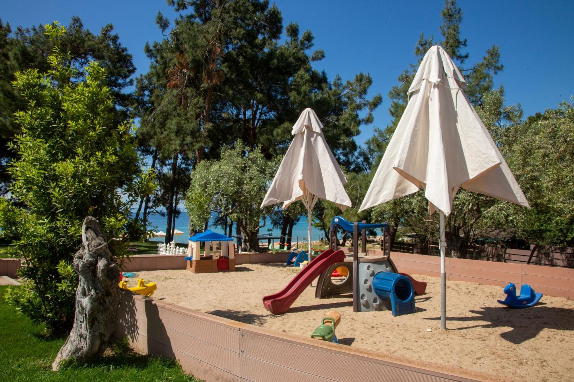 Royal Paradise Beach Resort & Spa Potos Exterior foto